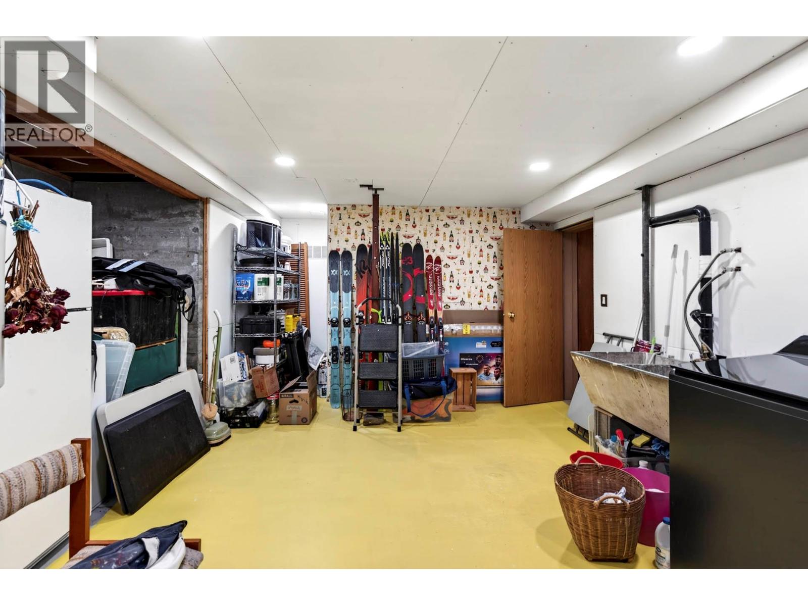 640 FRASER Street - 47
