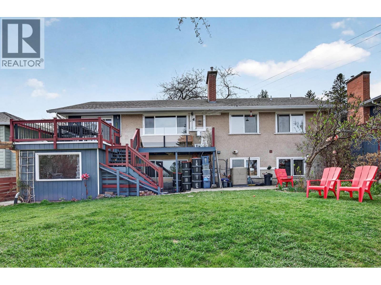 640 FRASER Street - 54