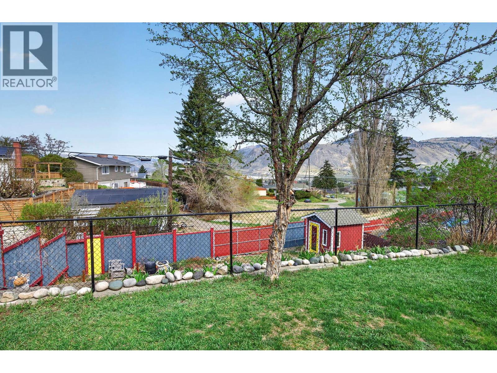 640 FRASER Street - 67
