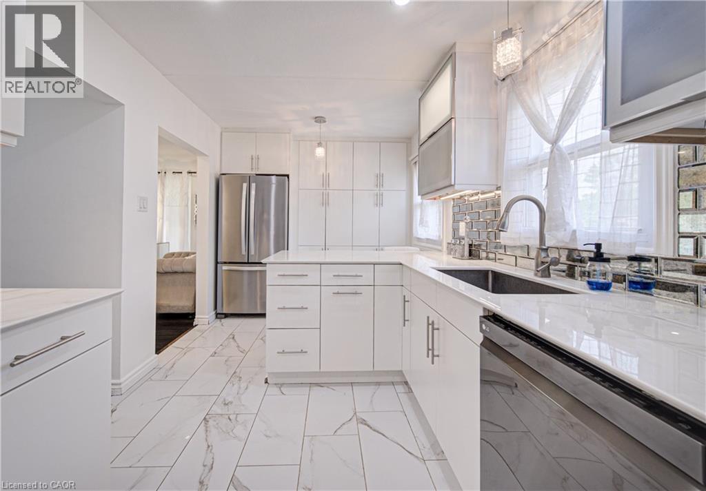 152 CLARK Avenue - 16
