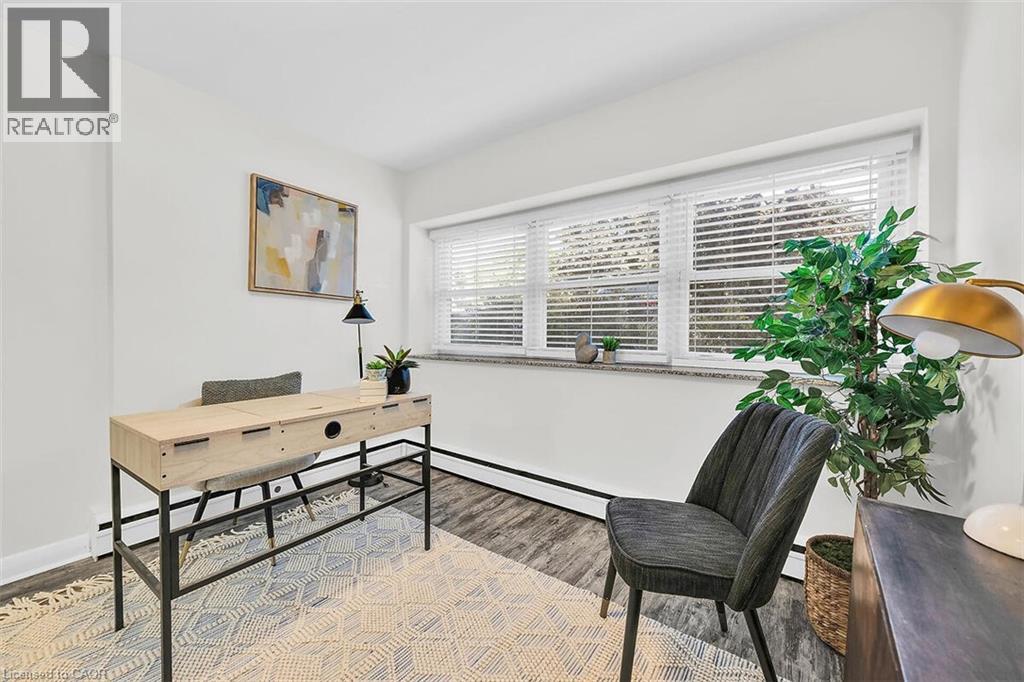 #107 9 GRANT Boulevard - 26