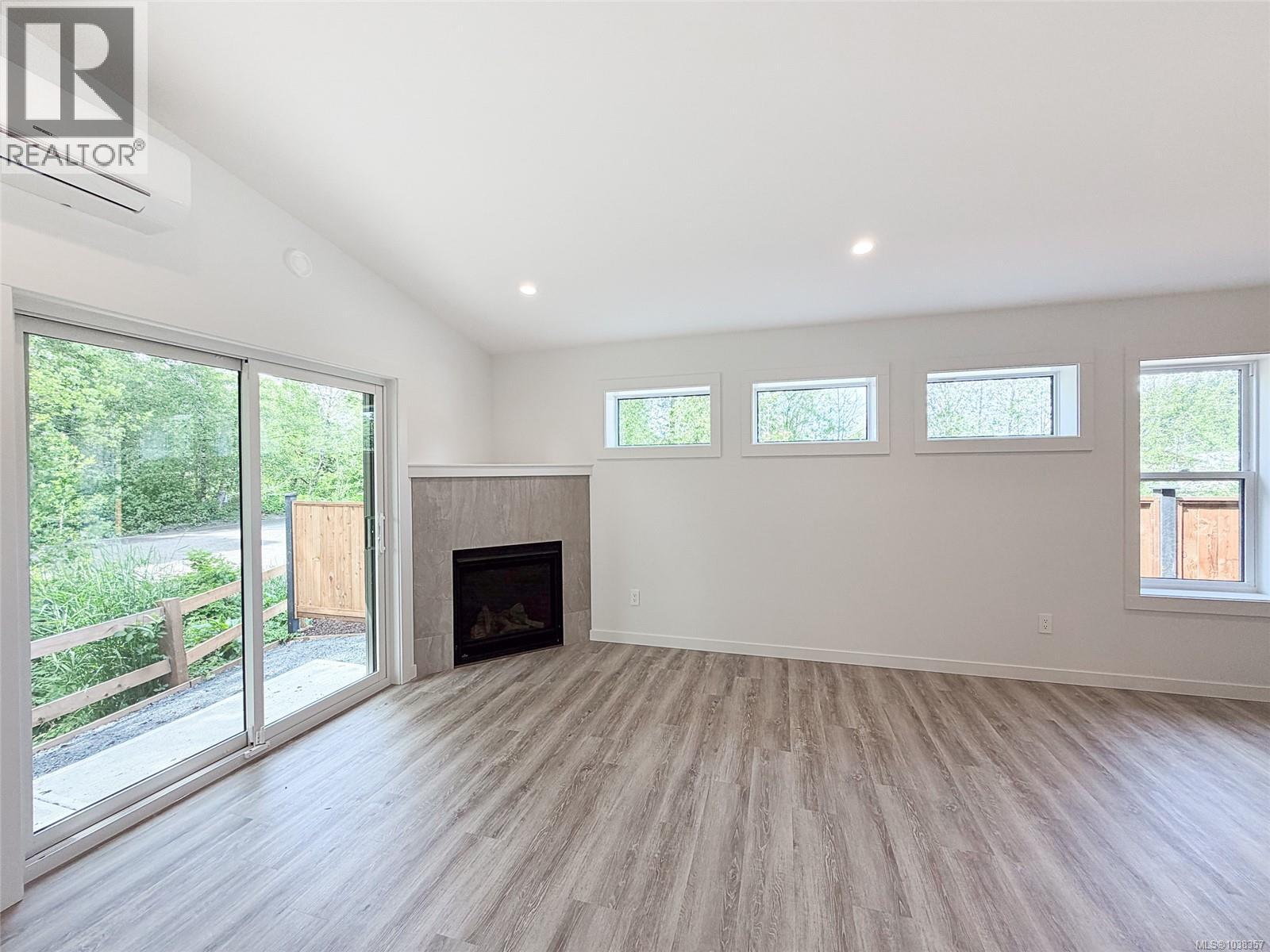 #31 3025 Royston Rd - 7