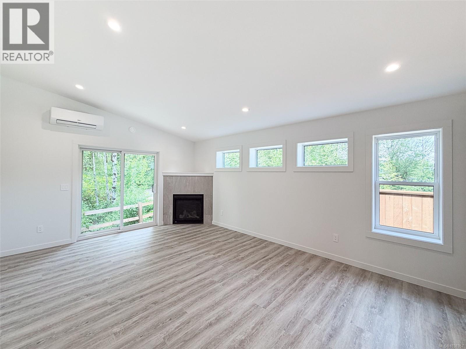 #31 3025 Royston Rd - Image 3