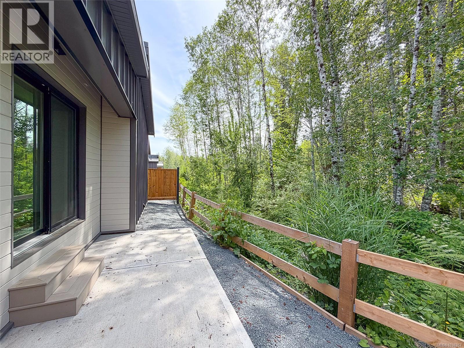#31 3025 Royston Rd - 22