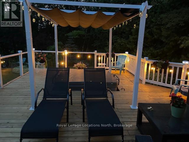 2 MAPLEWOOD DRIVE - 42