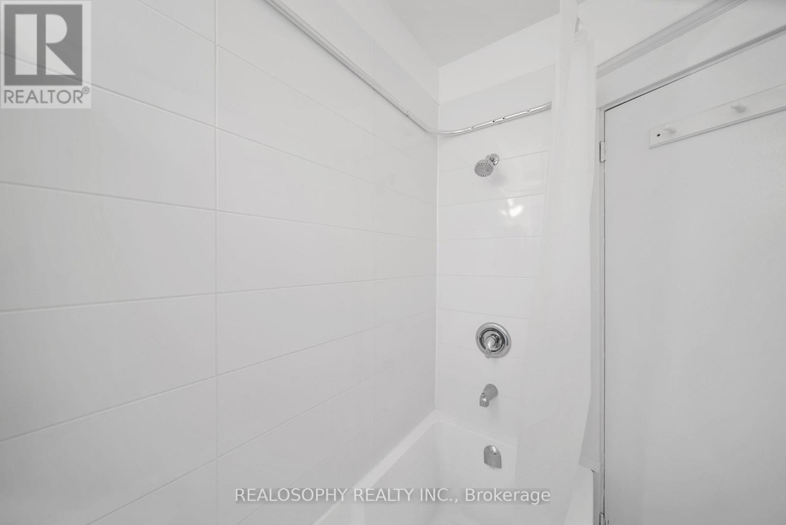 865 PAPE AVENUE - 19