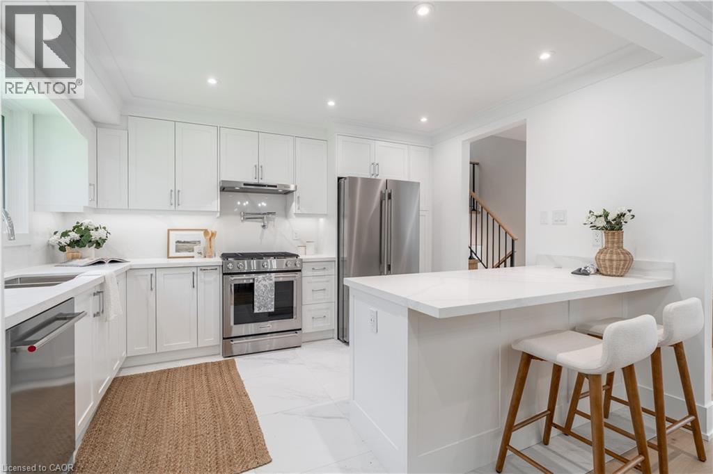 1379 CHRISTINA Court - 10