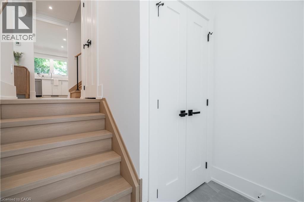 1379 CHRISTINA Court - Image 3