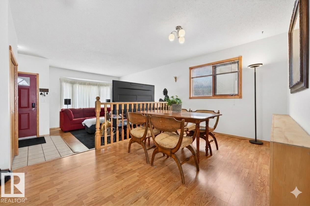 10636 110 ST - 5