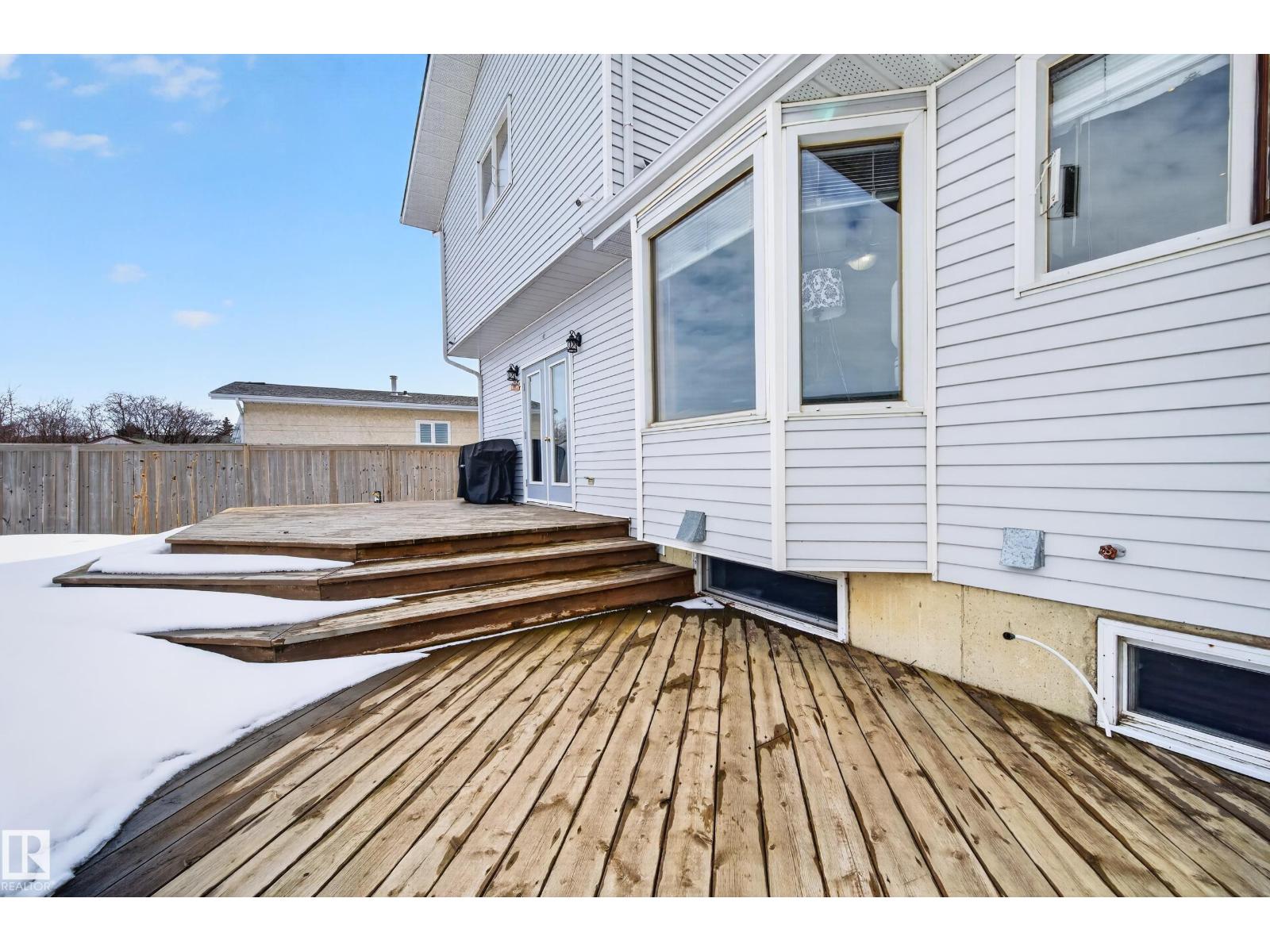 10636 110 ST - 45