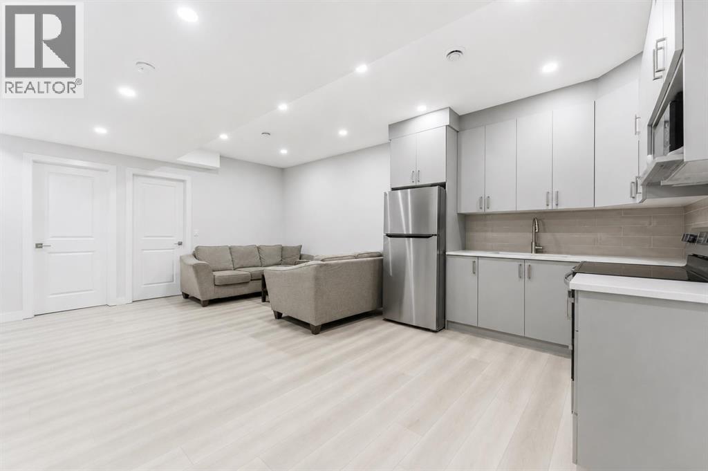 96 Red Embers Crescent NE - 18