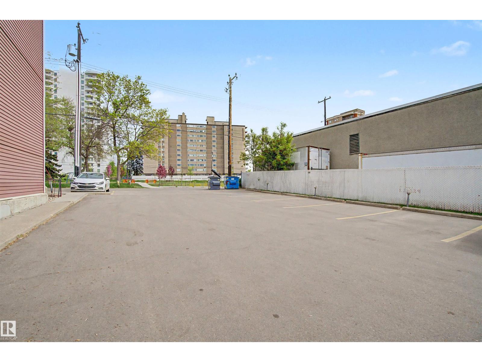 #302 10732 86 AV NW - 37