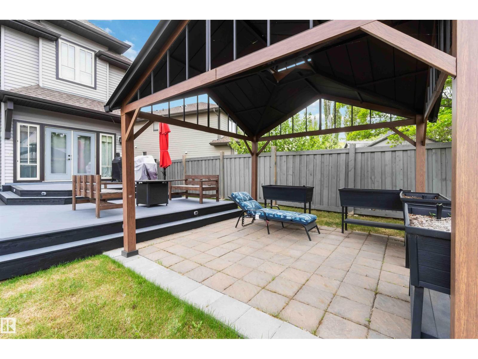 247 AMBLESIDE DR SW - Image 3