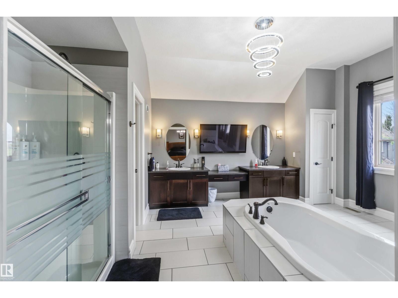 247 AMBLESIDE DR SW - 62