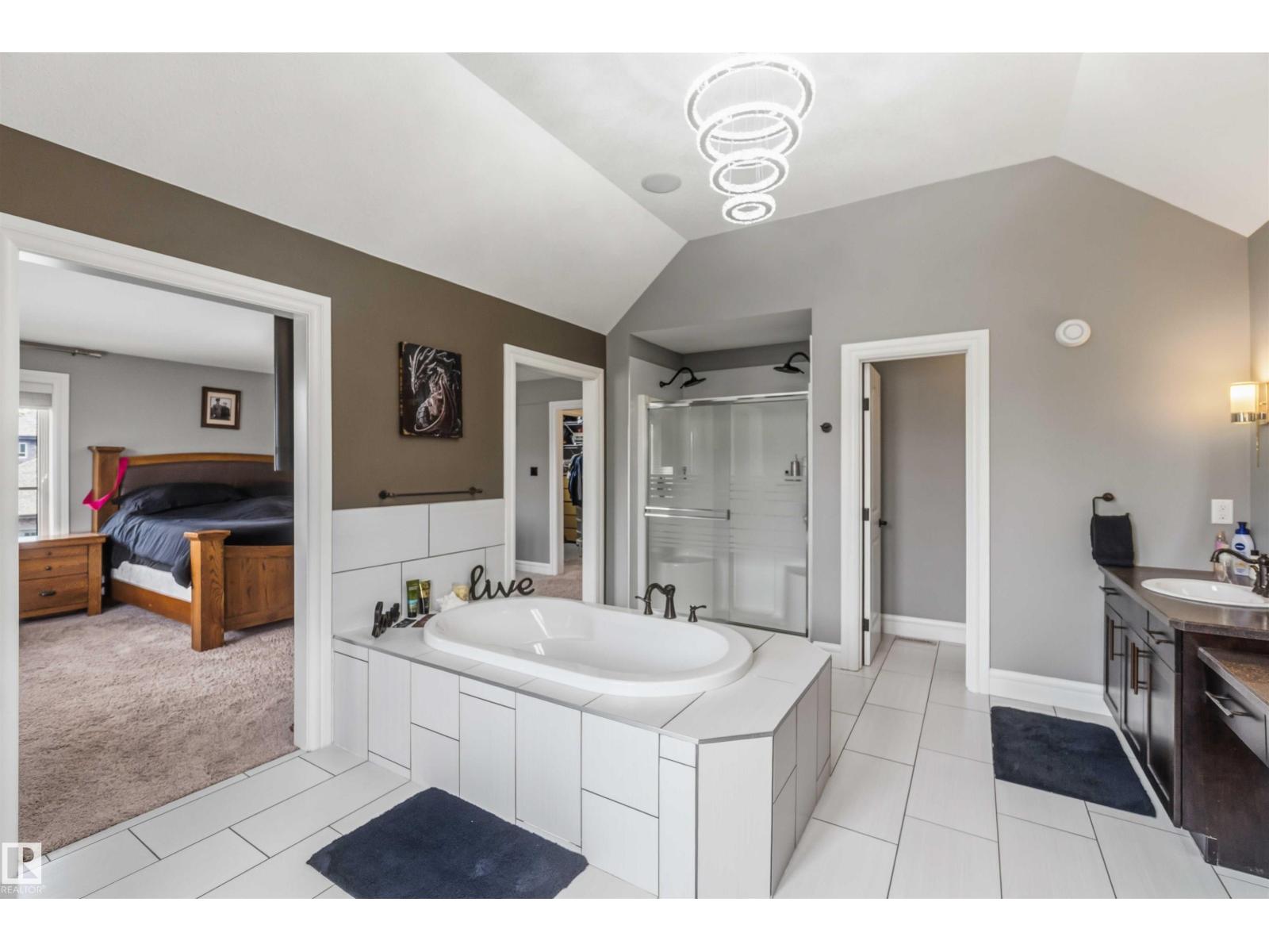 247 AMBLESIDE DR SW - 64