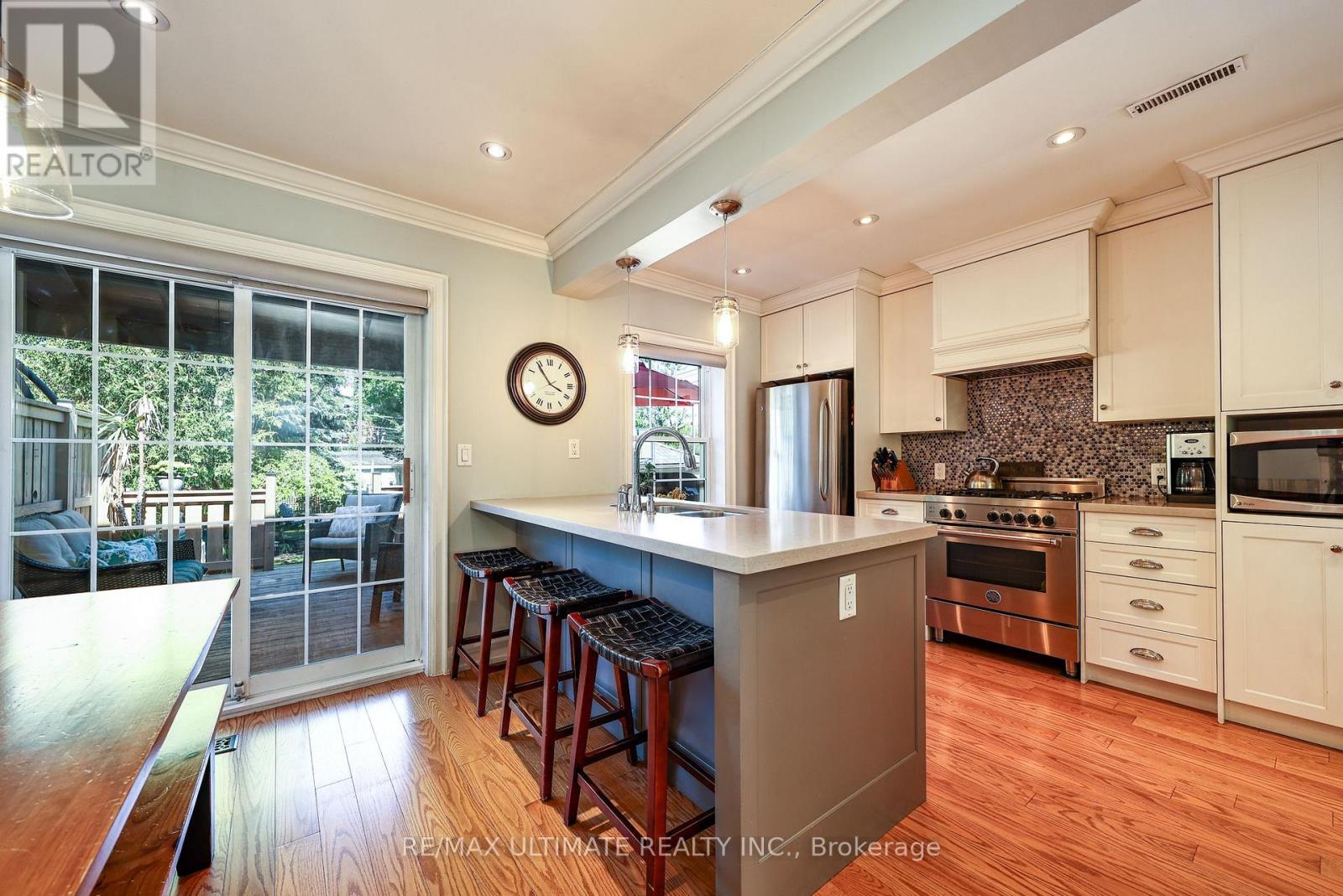 503 SUTHERLAND DRIVE - 13