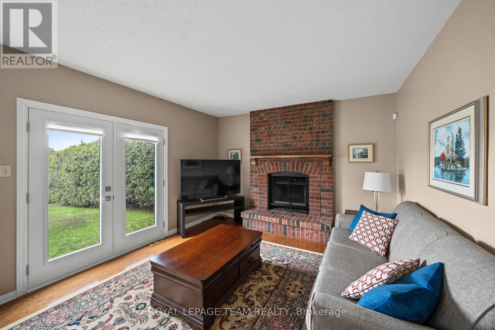 28 PARMALEA CRESCENT - 17