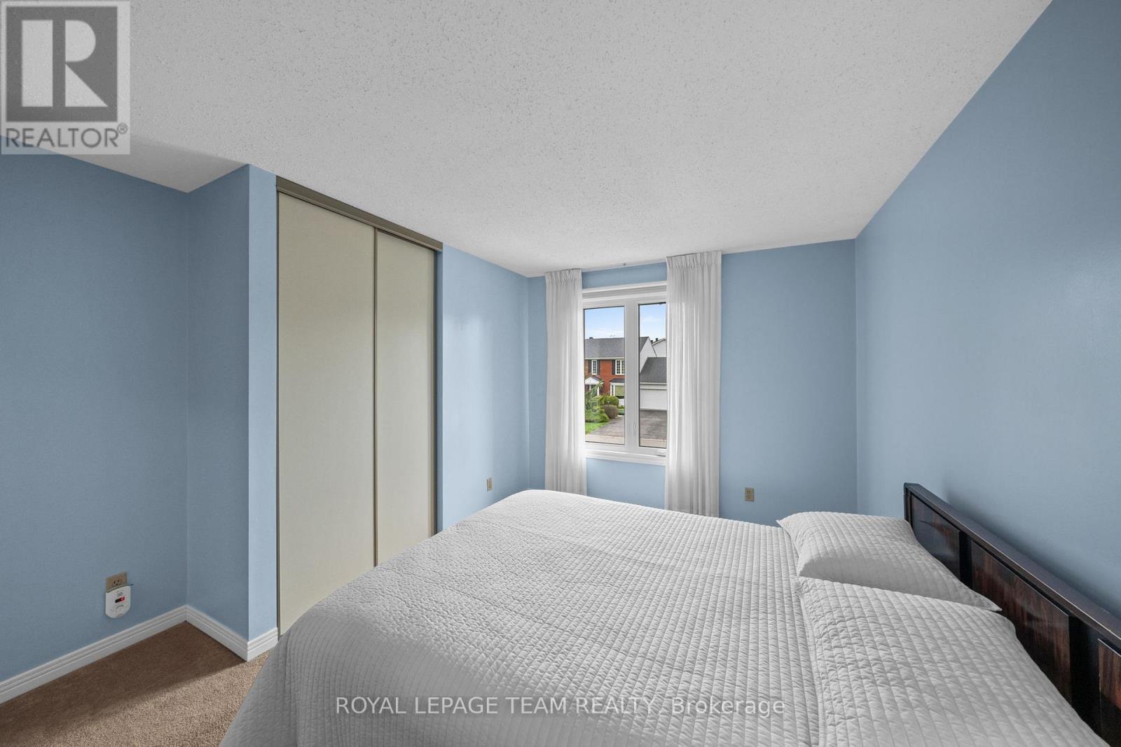 28 PARMALEA CRESCENT - 27
