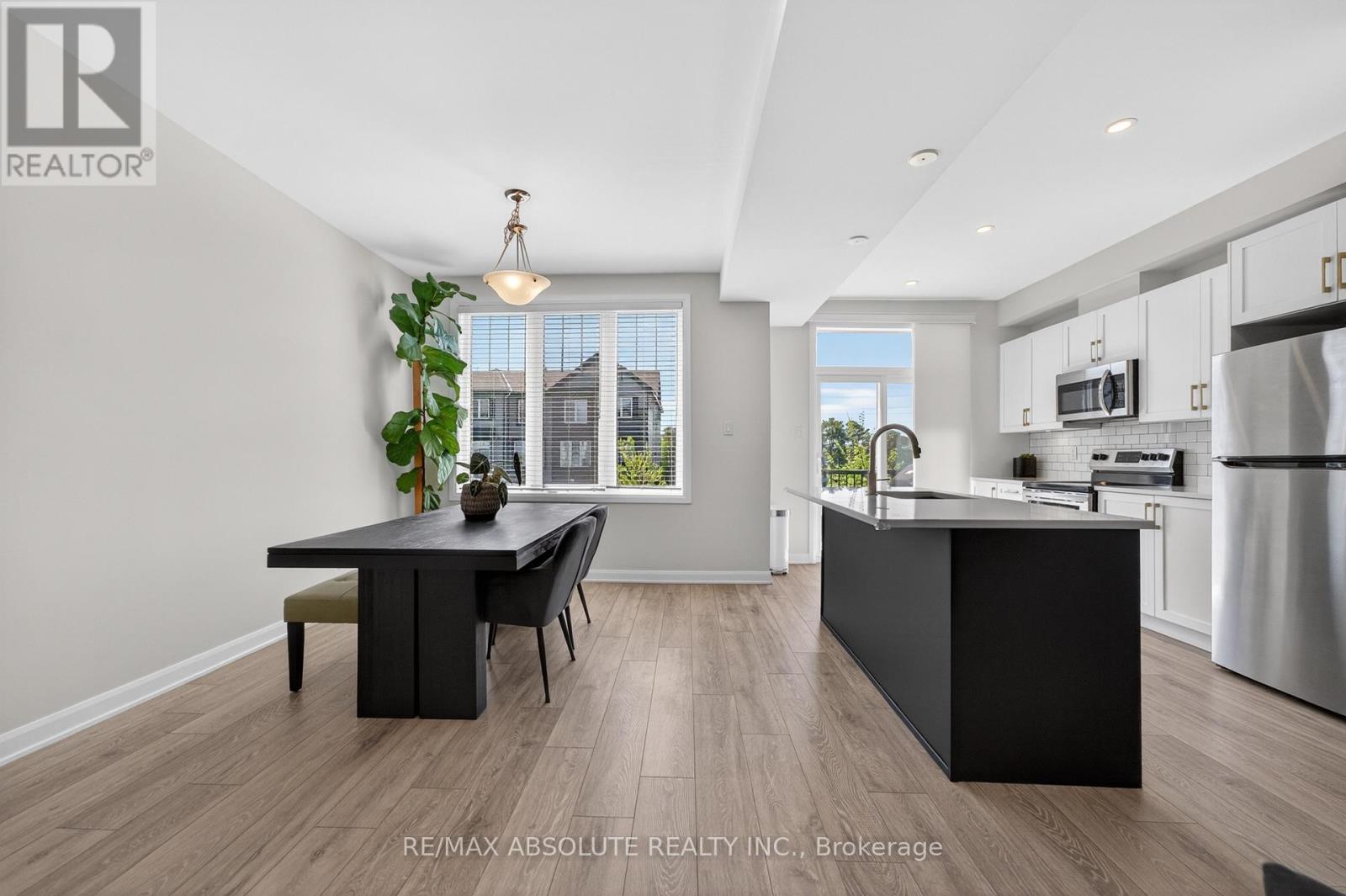 912 LIXNAW COURT - 16
