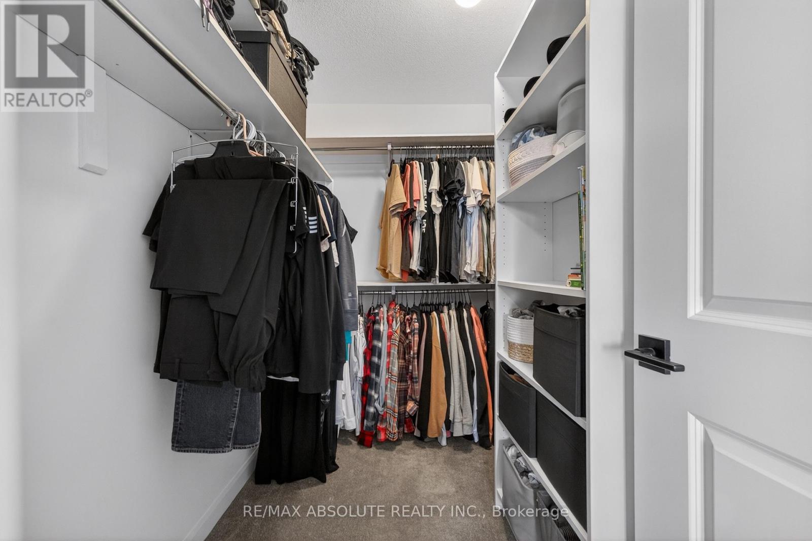 912 LIXNAW COURT - 24