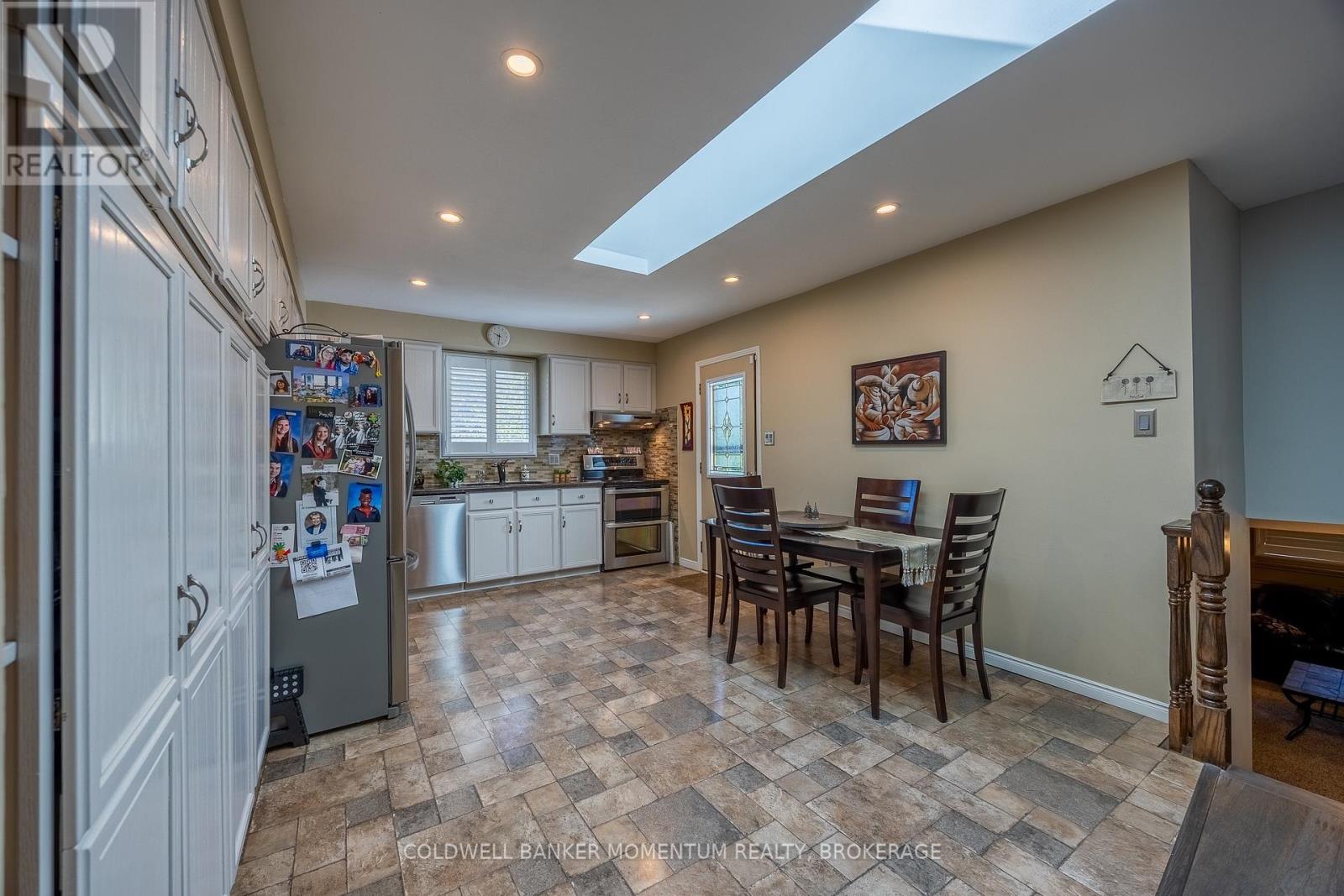 307 ORKNEY STREET W - 13