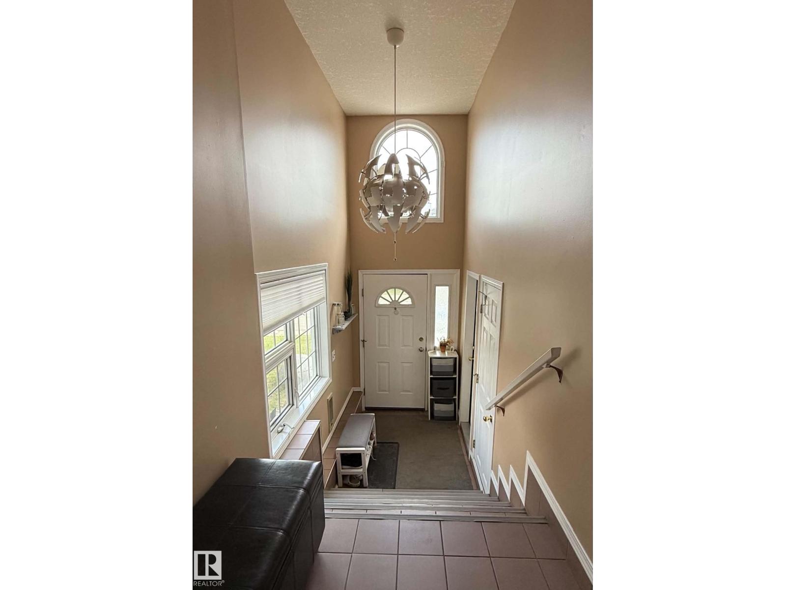 2812 35 ST NW — photo 55