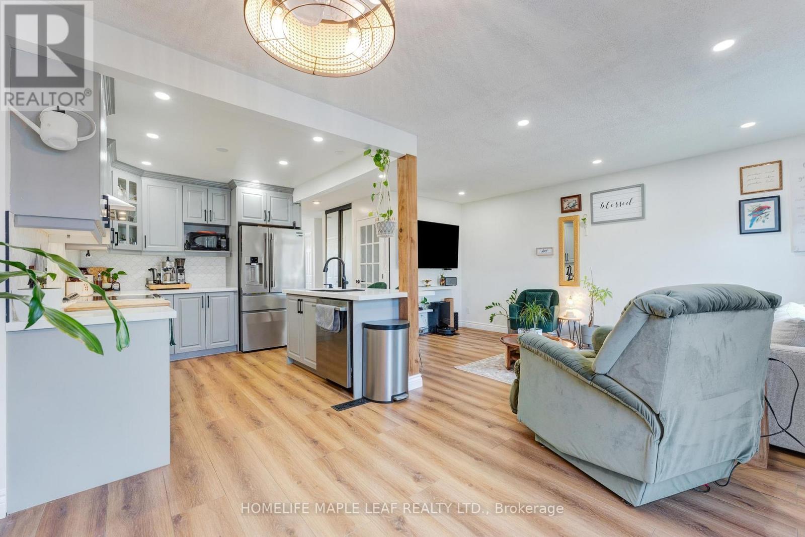 #6 121 FALCONER DRIVE - 14