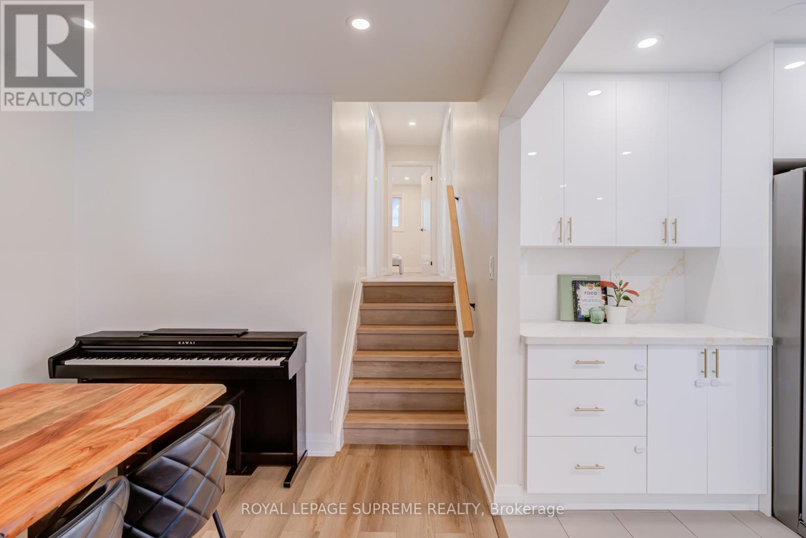 143 VOLTARIE CRESCENT - 16