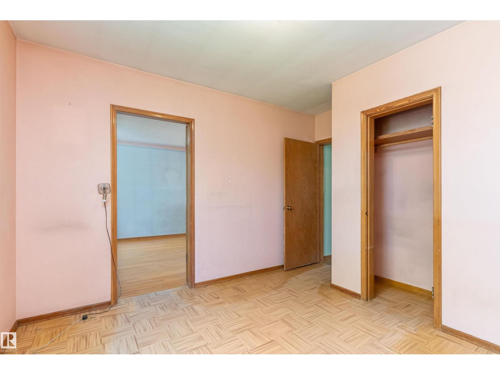 12764 118 ST NW - 14