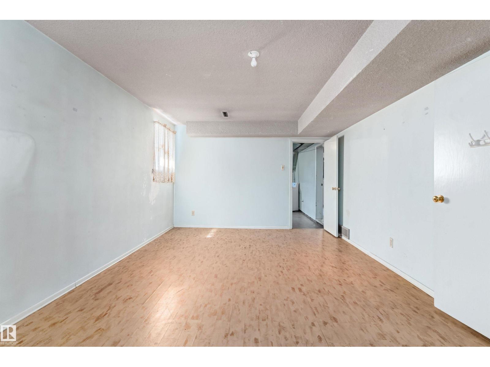 12764 118 ST NW - 25
