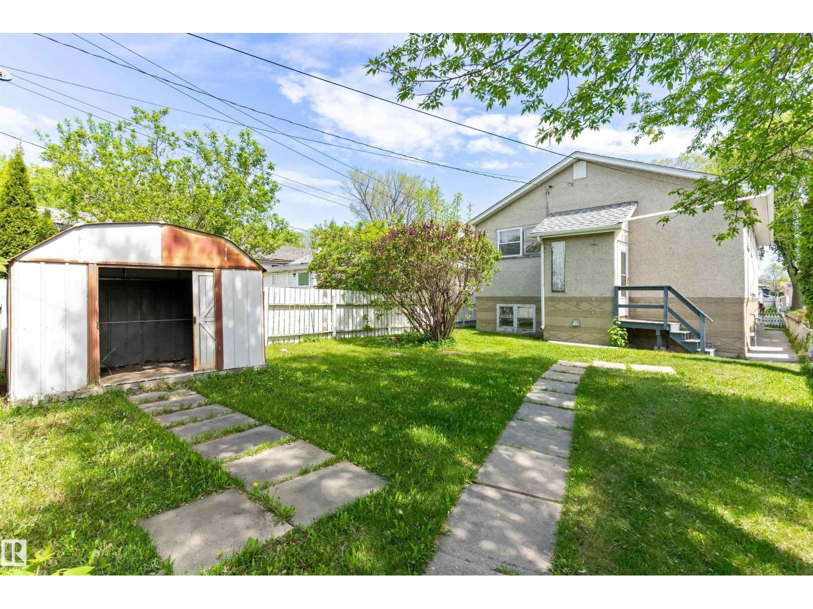 12764 118 ST NW - 35