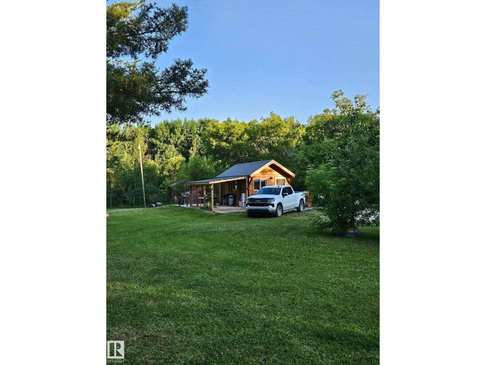 #29 3521 TWP ROAD 542 - 17