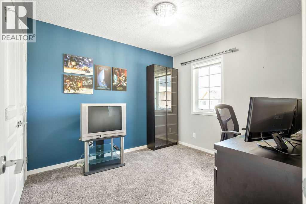 219 Mahogany Grove SE - 29