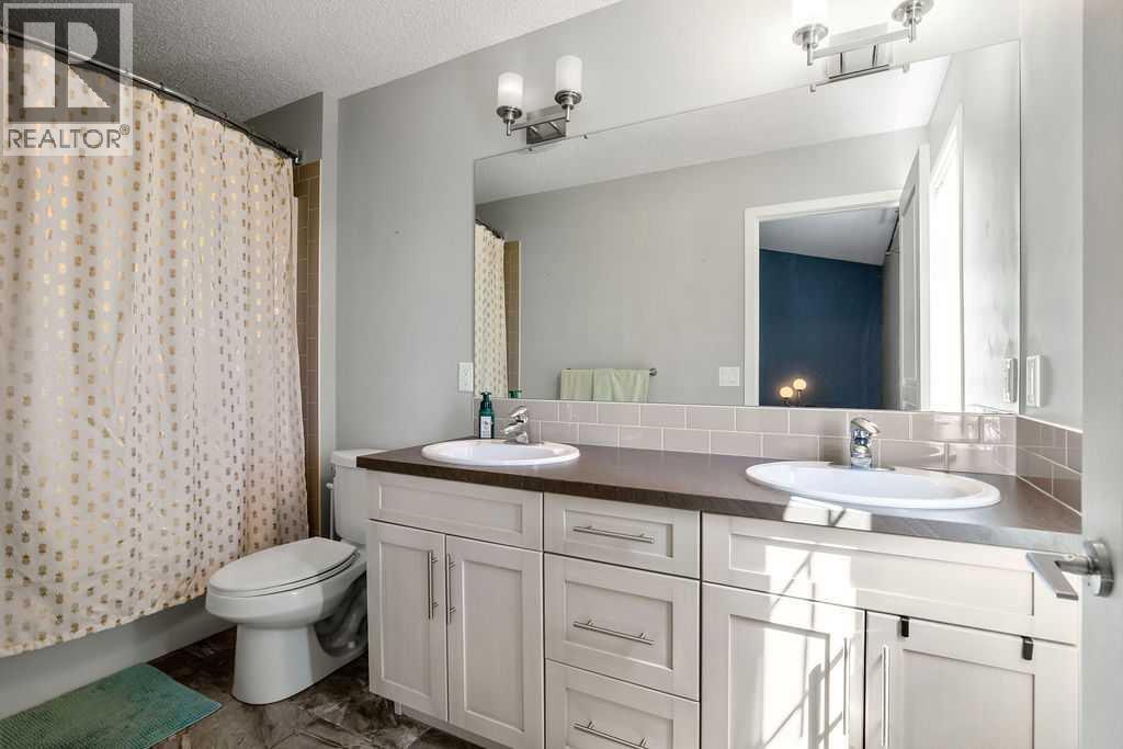 219 Mahogany Grove SE - 24