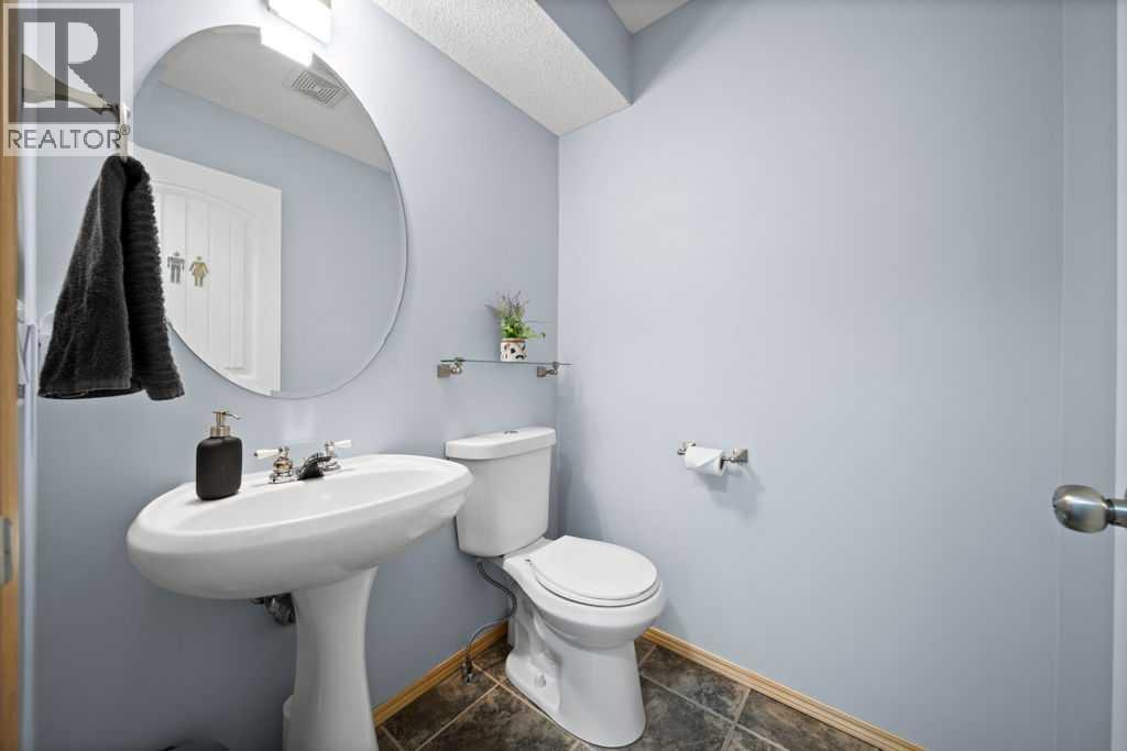 190 Brightonstone Bay SE - 12