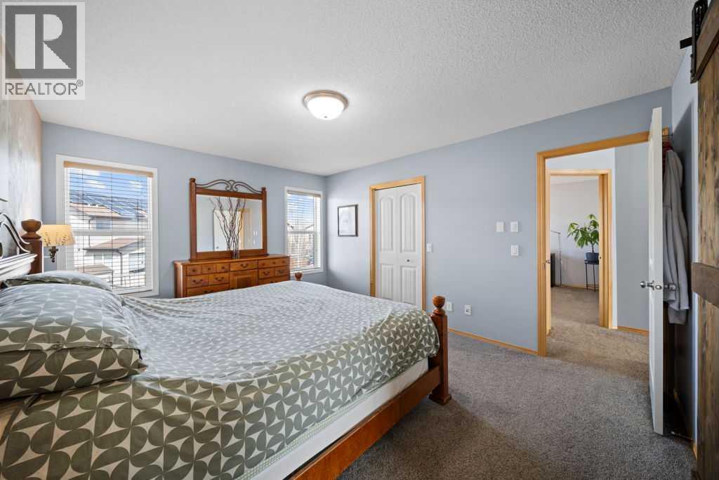 190 Brightonstone Bay SE - 16