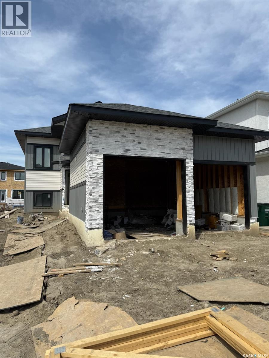 383 Sharma CRESCENT - 1