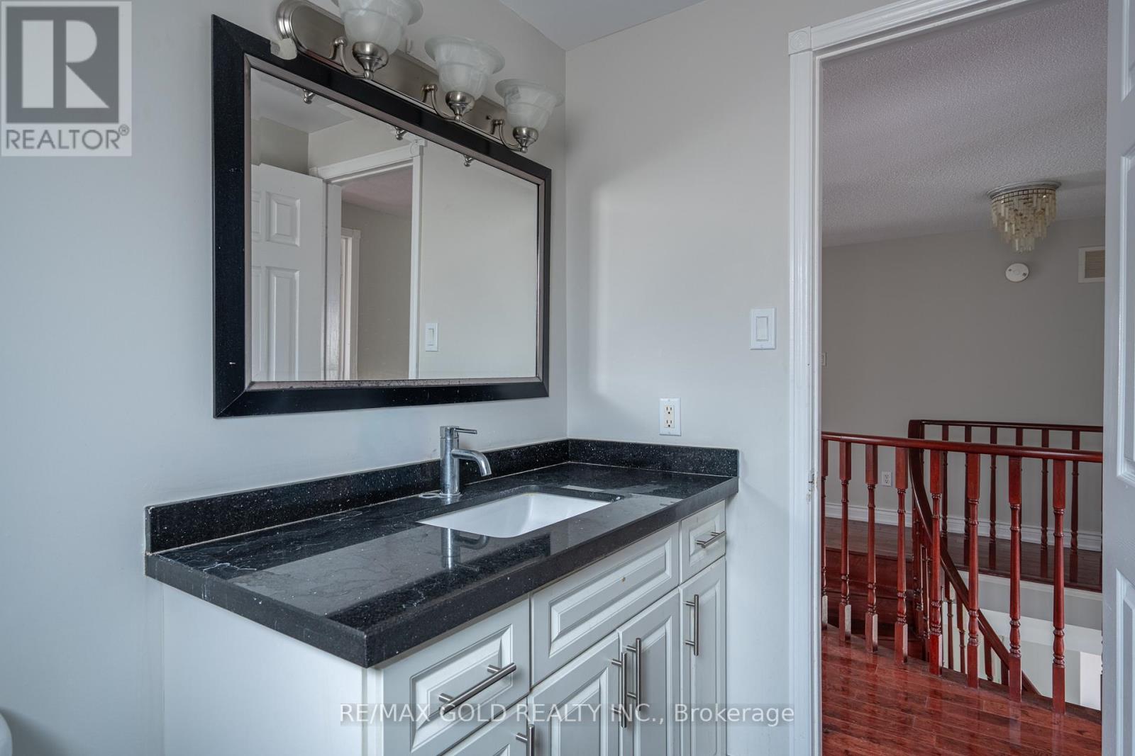 71 RAVENSWOOD DRIVE - 37