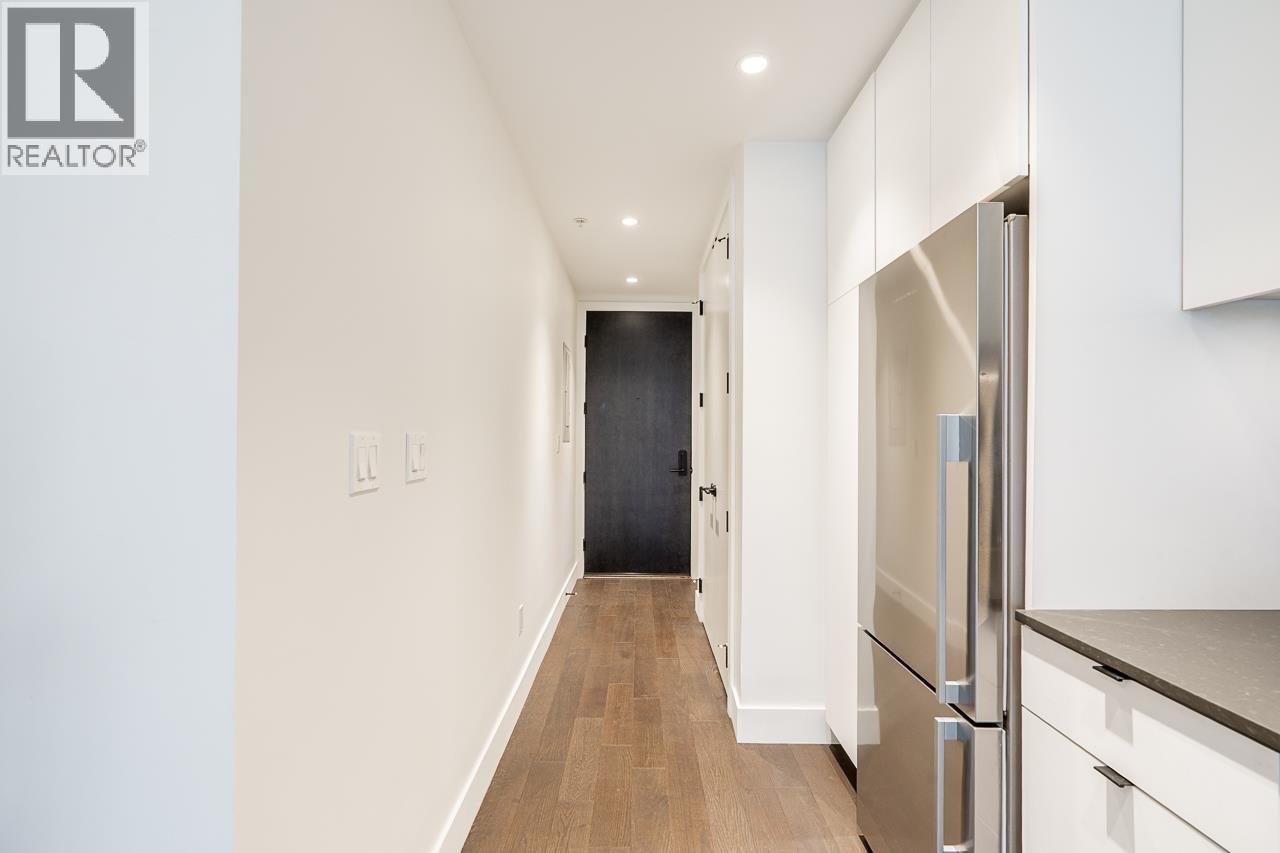 311 83 MOODY STREET, Port Moody
