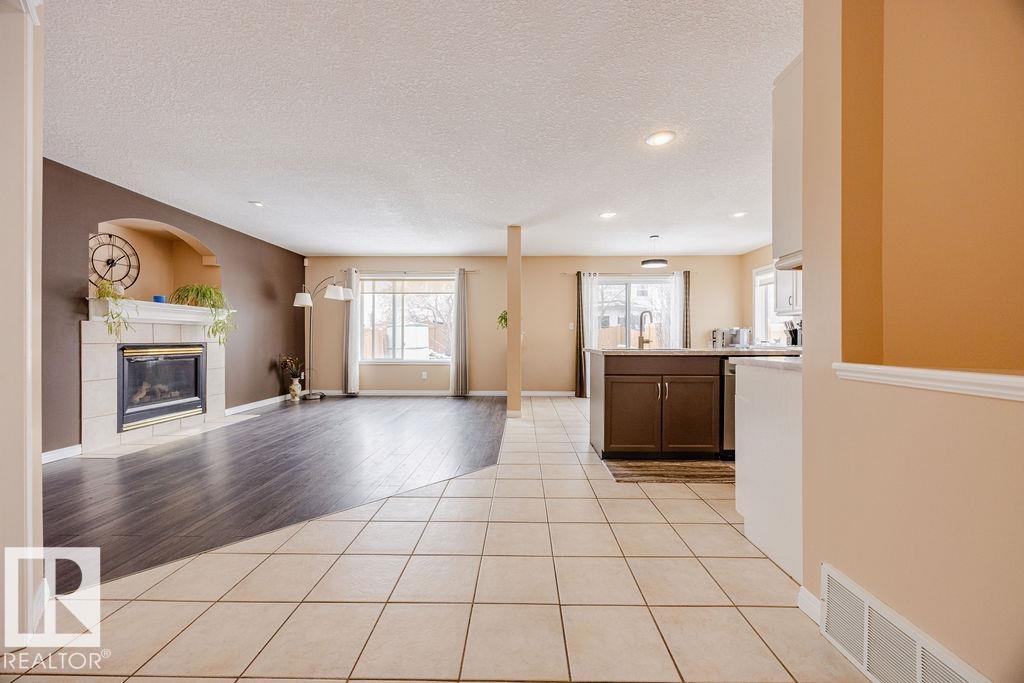7 DOUCETTE PL - 16
