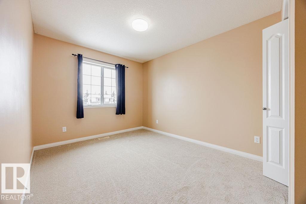7 DOUCETTE PL - 36