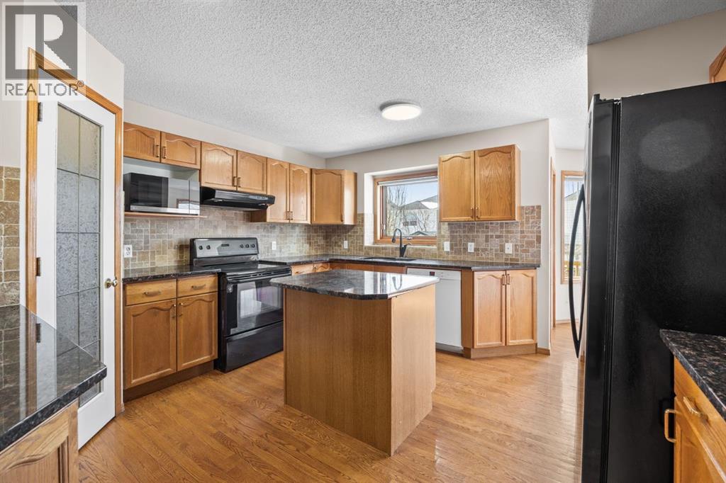 119 Valley Glen Bay NW - 11
