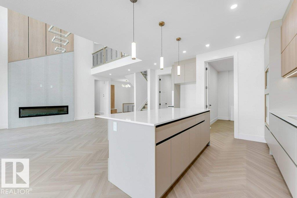1848 62 AV NE - 10
