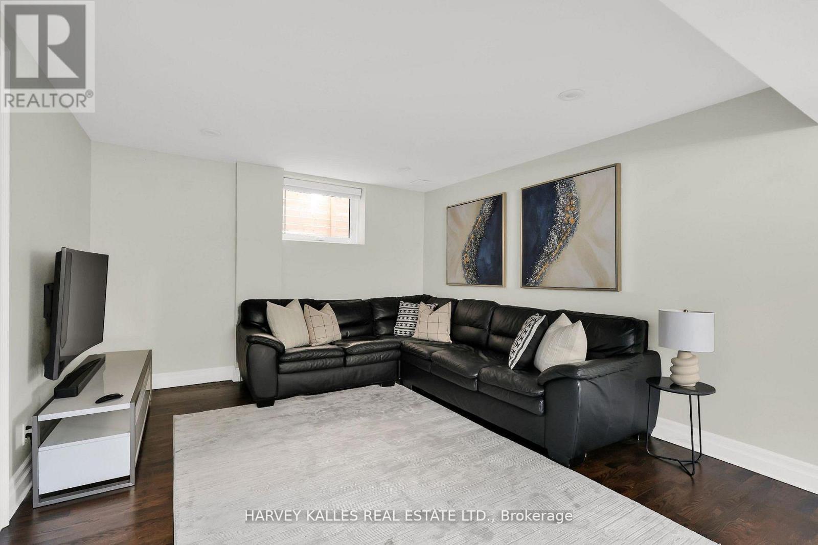 131 BANNOCKBURN AVENUE - 46