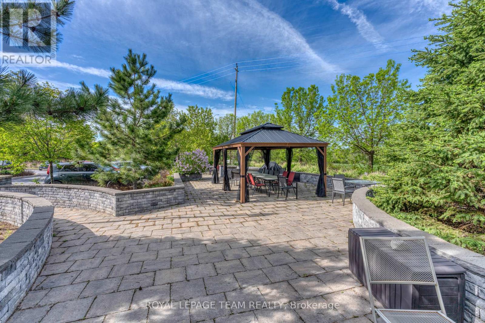 #204 100 JAMIESON STREET - 21