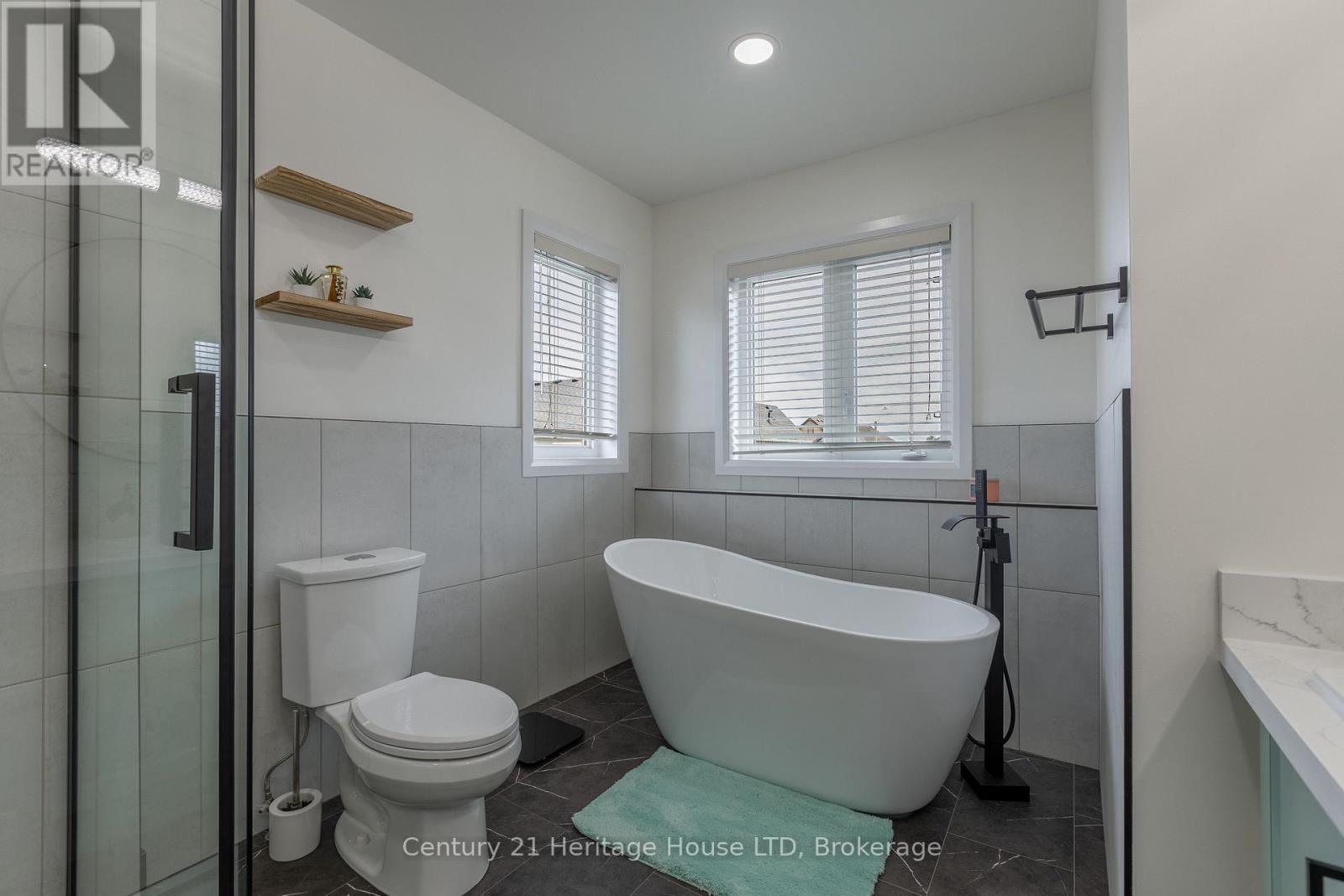 5 JUNEBERRY ROAD - 19