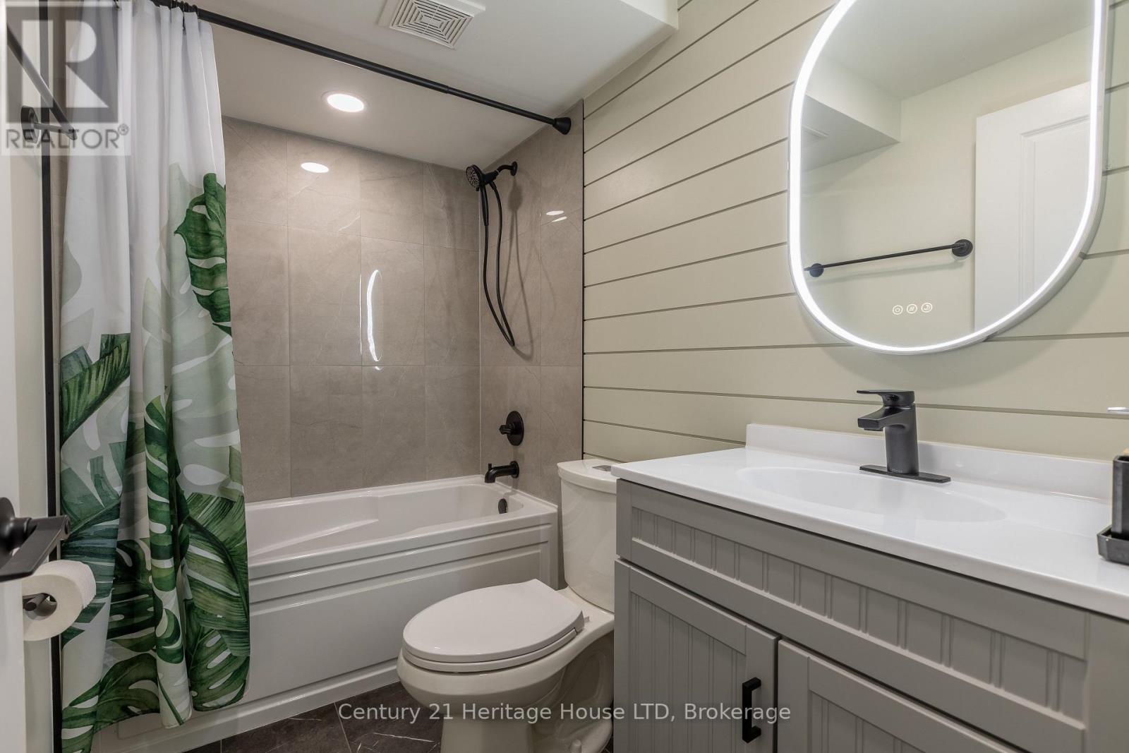 5 JUNEBERRY ROAD - 28