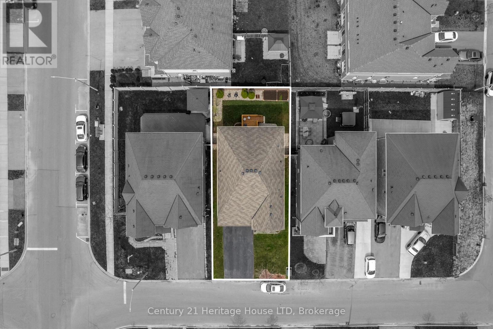 5 JUNEBERRY ROAD - 31