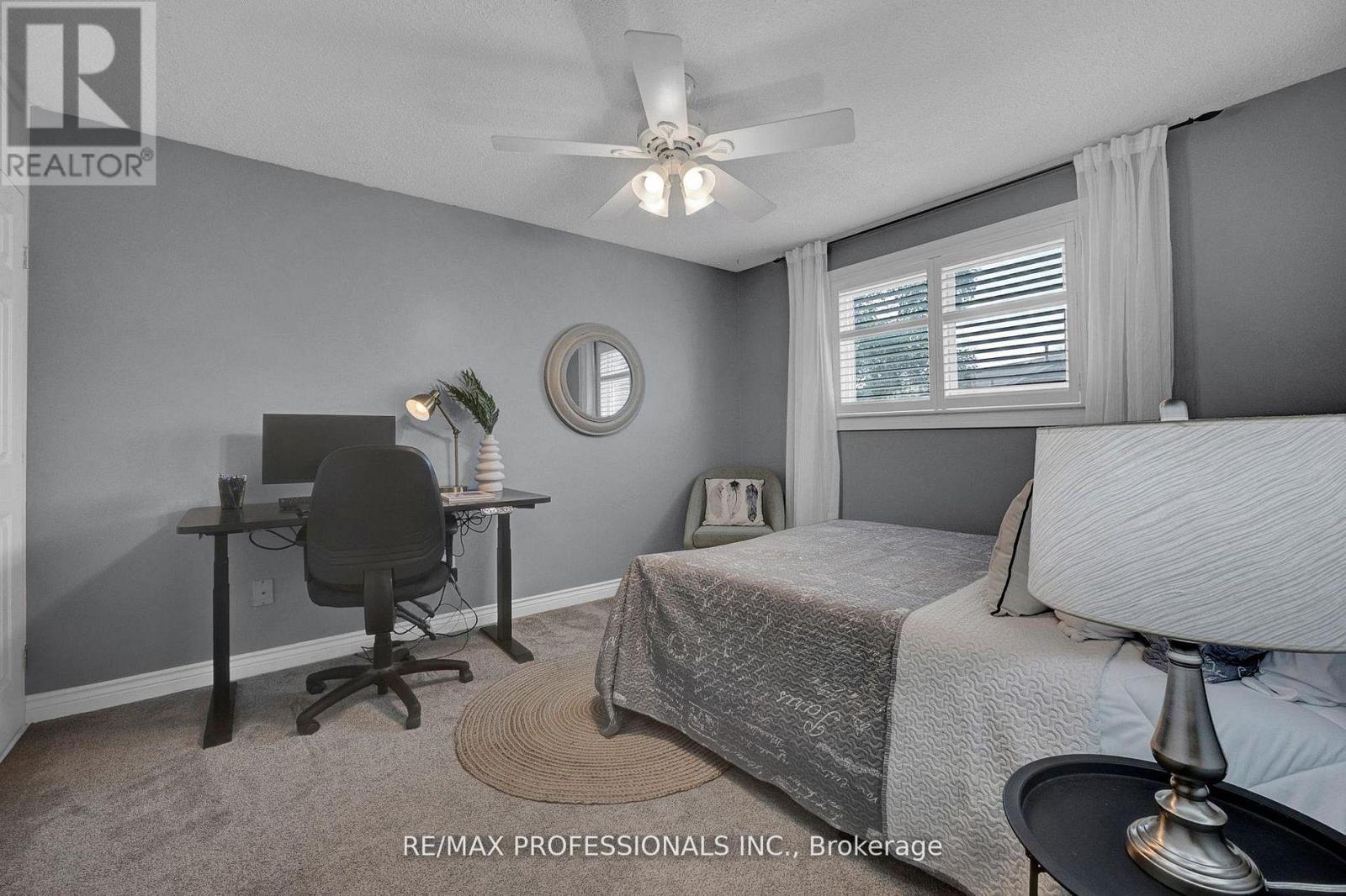 45 RESOLUTE CRESCENT - 23