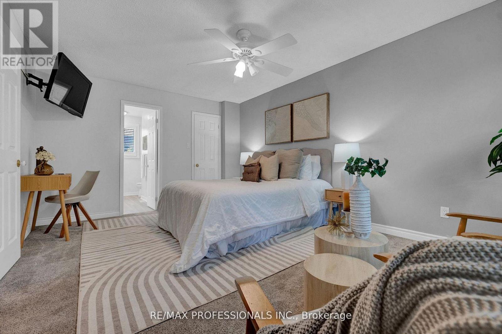 45 RESOLUTE CRESCENT - 31